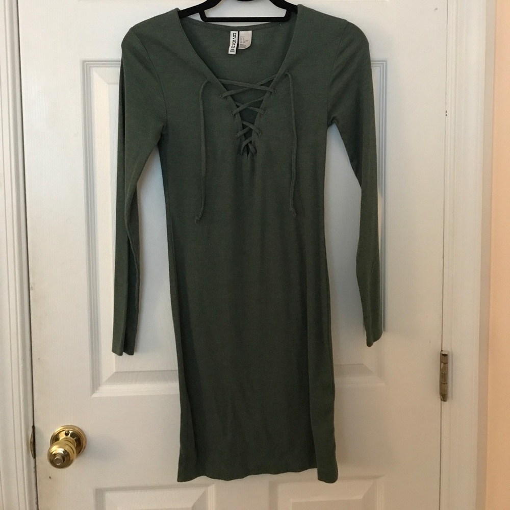 H&m body con long sleeve sweater dress