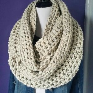 Oversized Chunky Crochet Infinity Scarf