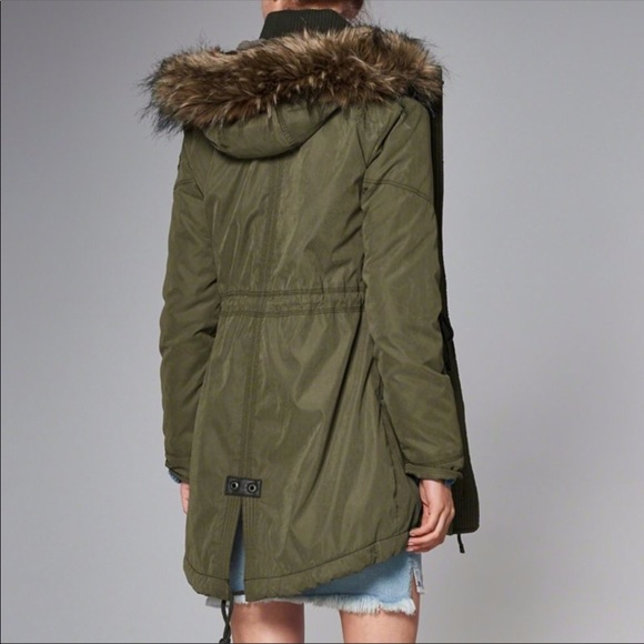 Abercrombie & Fitch Jackets & Blazers - Authentic Abercrombie & Fitch army green Jacket