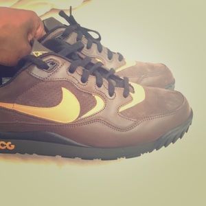 Nike ACG size 13