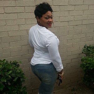 Meet your Posher, Katina