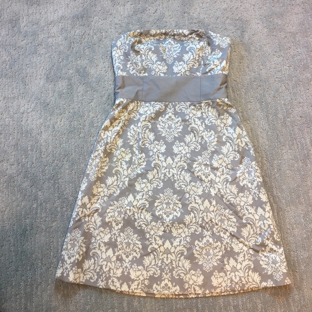 Grey strapless dress