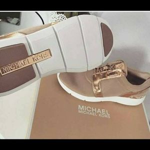 Meet your Posher, Arely