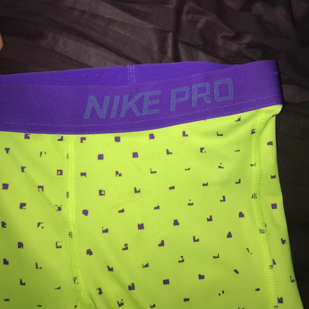 Nike pro Pants. Authentic, clean