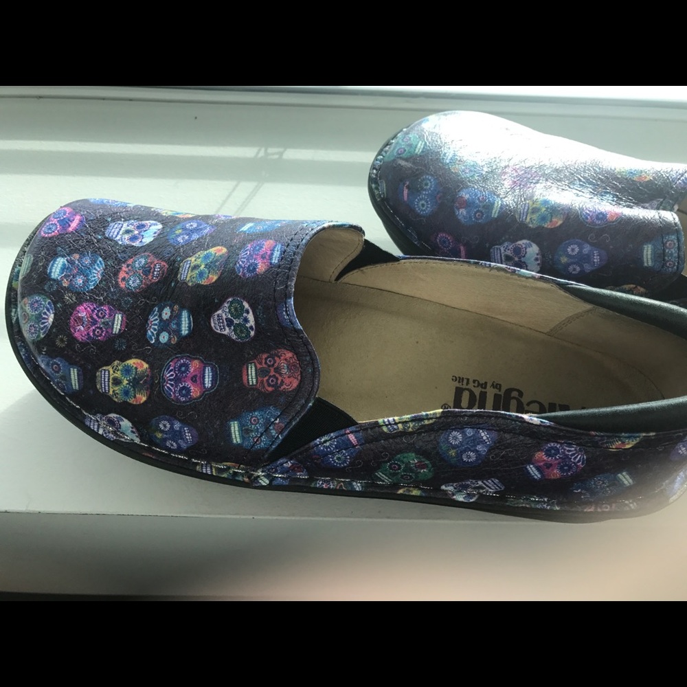 Alegria Sugar Skull clogs