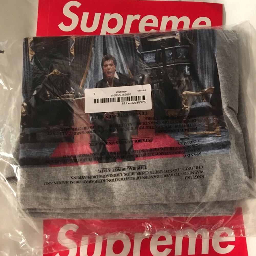 Supreme Scarface friends tee