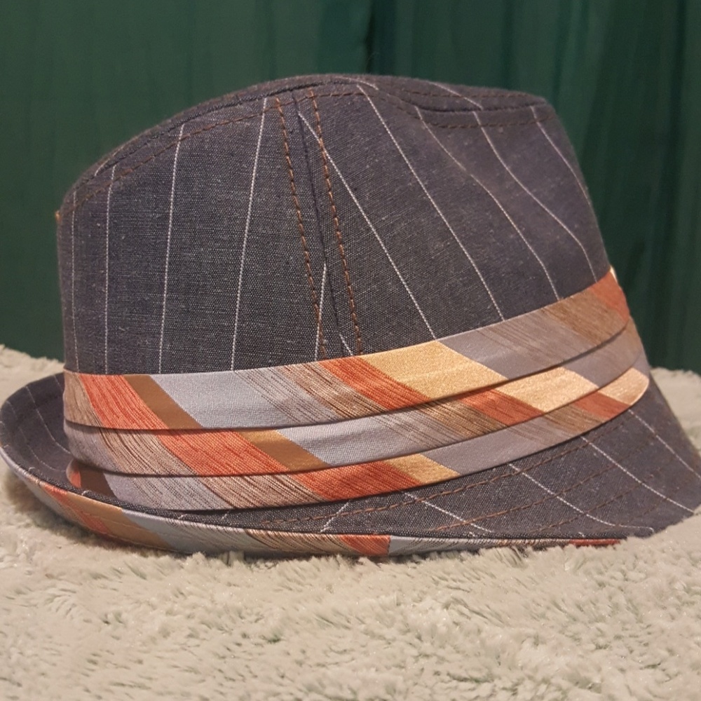 Goorings  Bros stripped fedora (women)