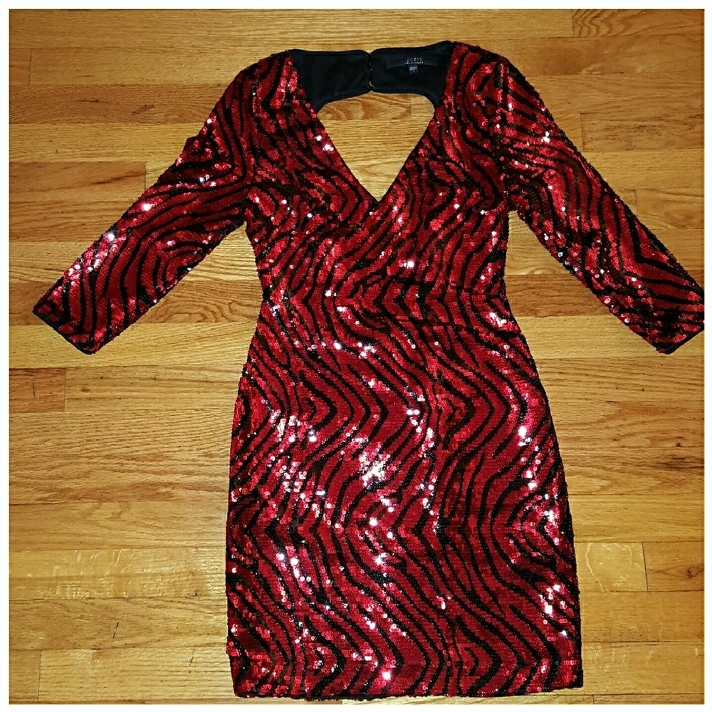 Red sequins dress