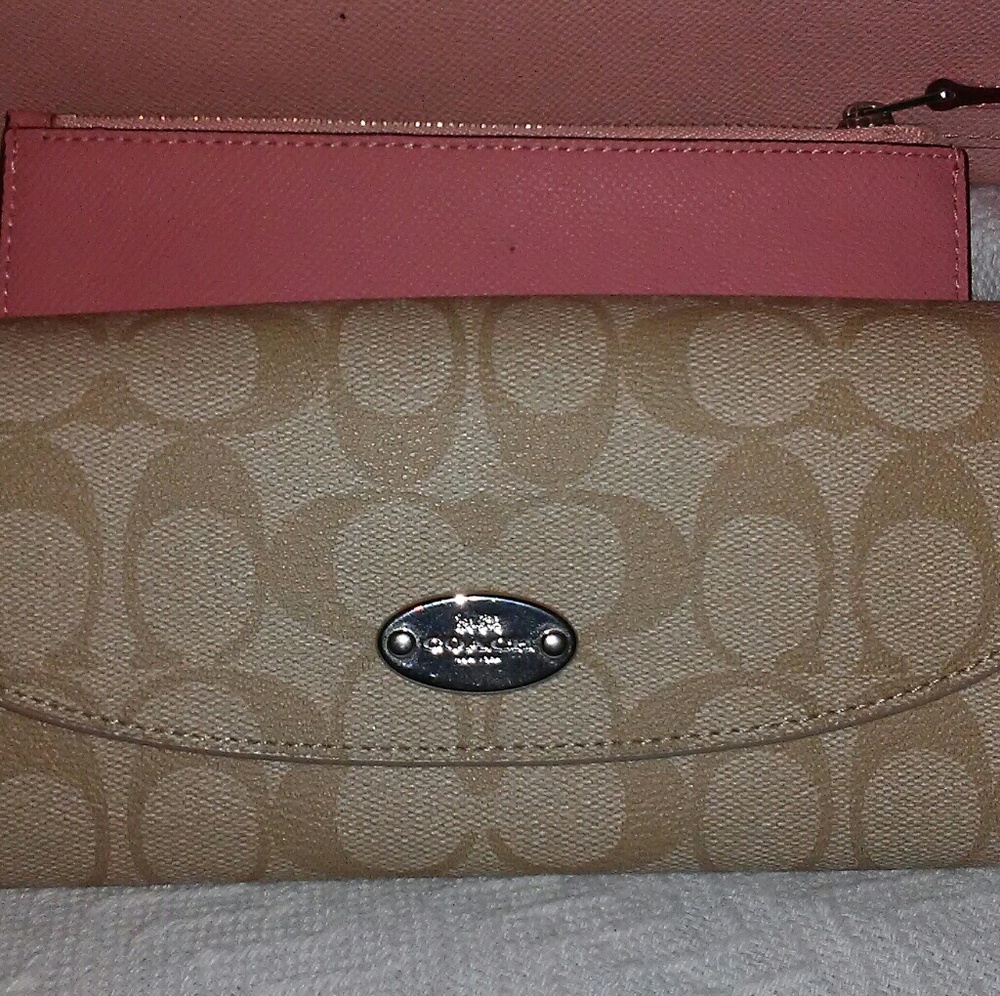 Coach Pop Envelope Wallet Khaki & Blush