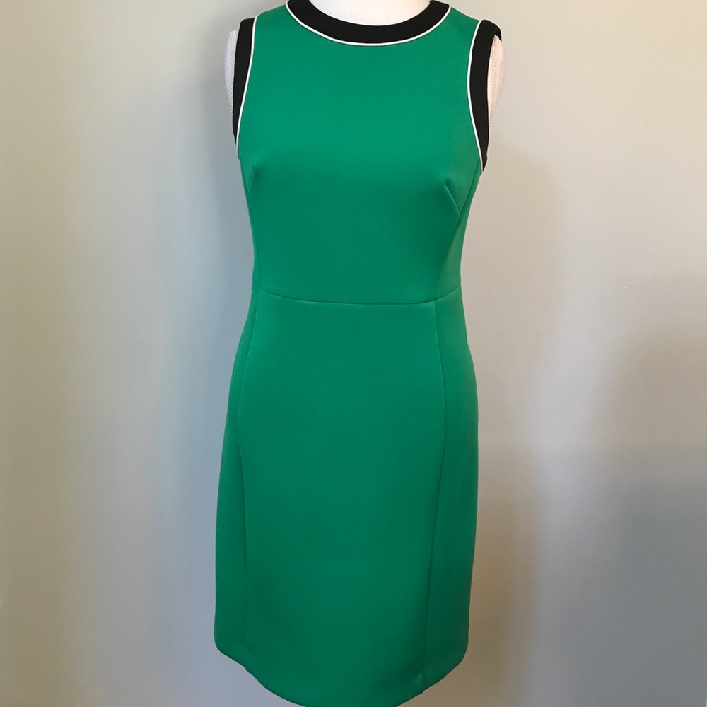 Vince Camuto size 6 dress