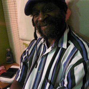 Meet your Posher, Dominique