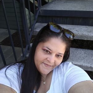 Meet your Posher, Stacy