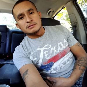 Meet your Posher, Efrain