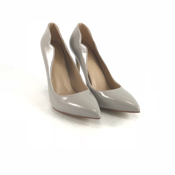 comfity Shoes - Woman’s Comfity gray patent leather heels