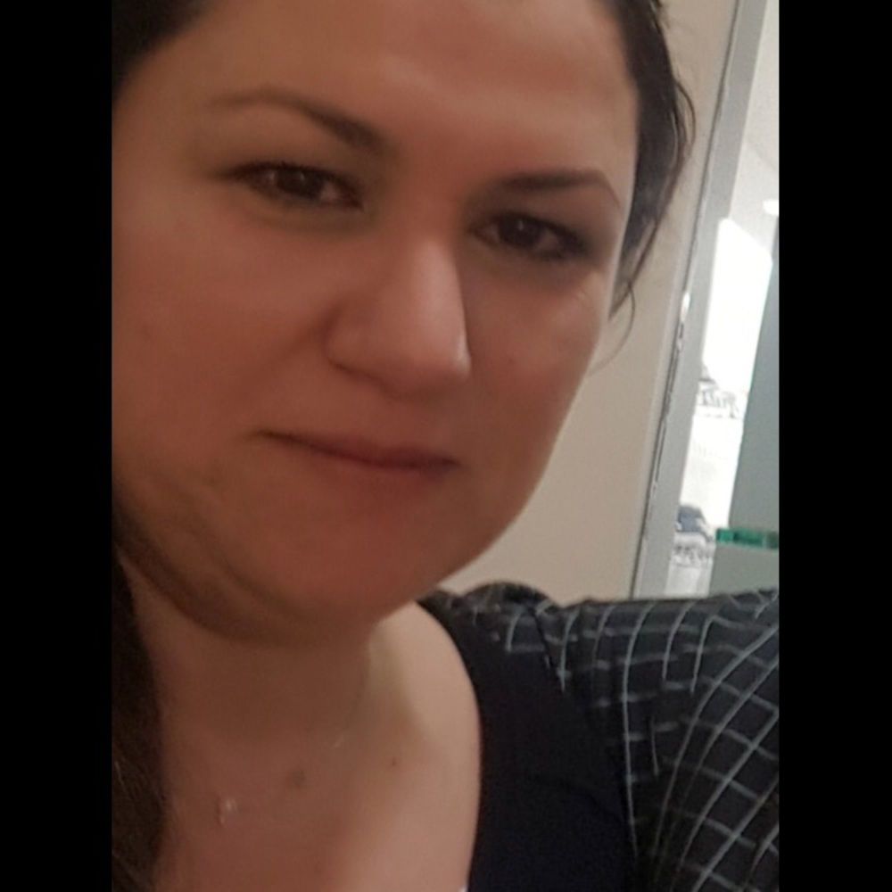 Meet your Posher, Leticia