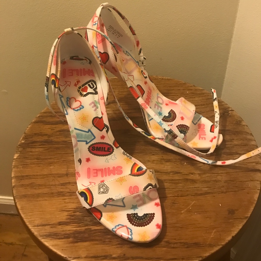Super Cute Aldo Heels