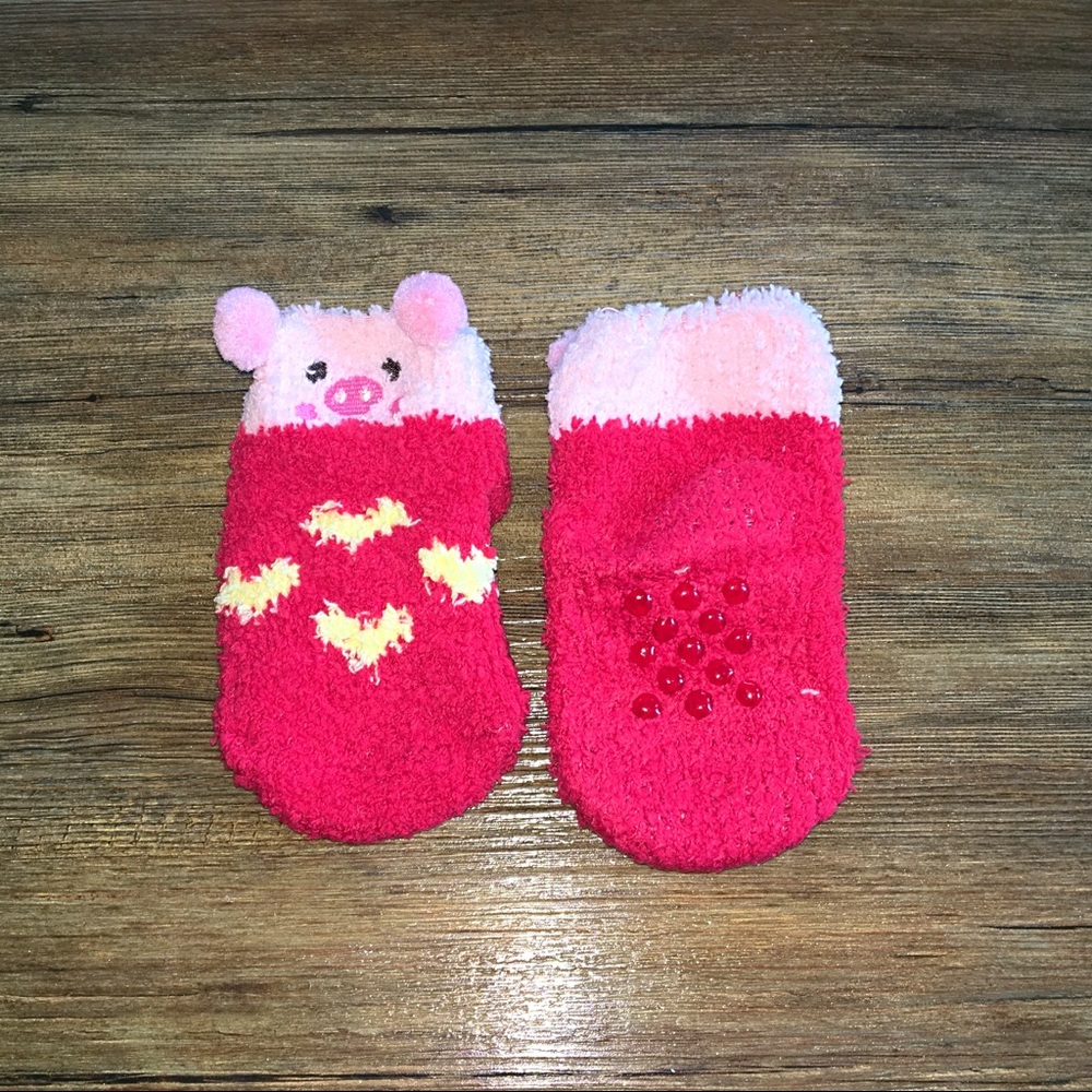 "My Lil Pet 🐷" Anti Slip Sock Ornaments - Picture 4 of 6