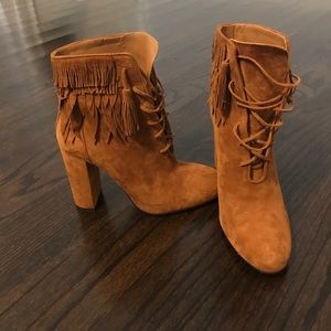 Aquazzura bootie !