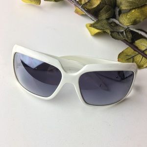 🕶✨Authentic Dolce & Gabbana White Sunglasses✨