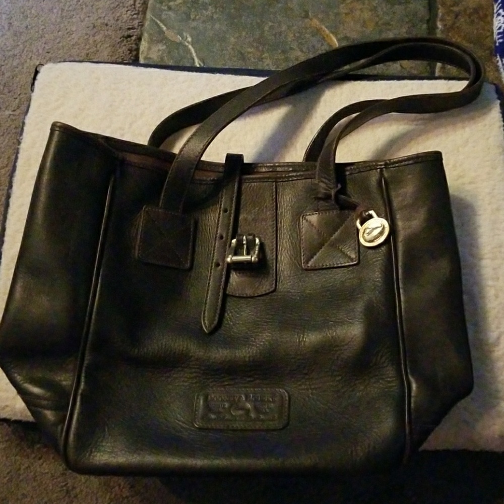 Dooney and Bourke shoulder bag