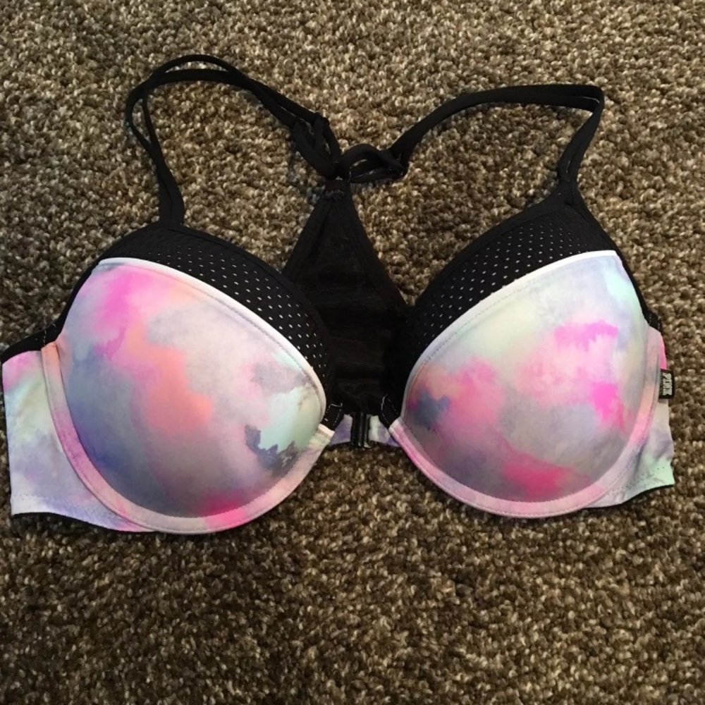 Victoria Secret’s PINK Front Close Bra 34D