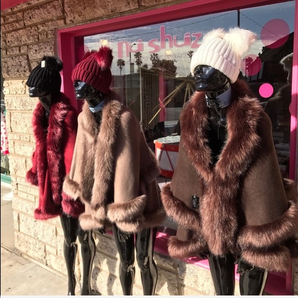 LUXURY Burgundy Wine Colored Double Layer Faux Fur CAPE Coat - Picture 4 of 8