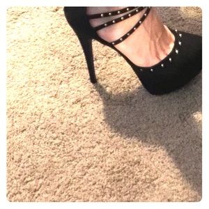 i do not use them heels 👠