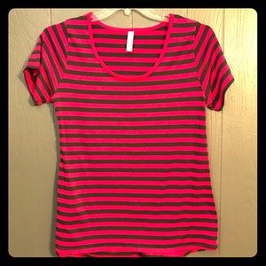 Lularoe Classic Tee!