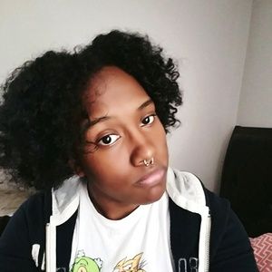 Meet your Posher, Camille