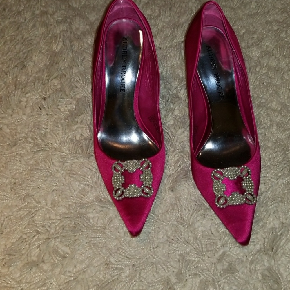 Beautiful fuchsia  color heels