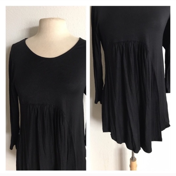BLOWOUT! LAST ONE! Black draped top - Picture 2 of 4