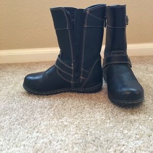 Girls boots