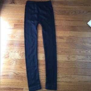 Cableknit black leggings