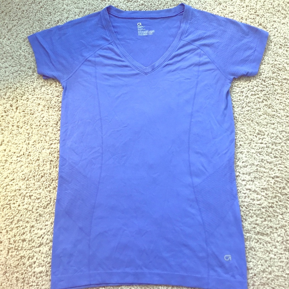 Gapfit workout shirt