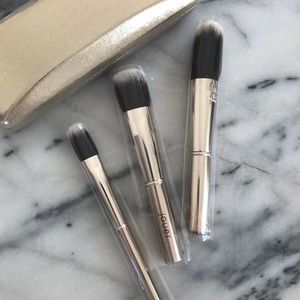 NEW + UNUSED! Jouer Brush Set + 2 Powder Eyeshadow