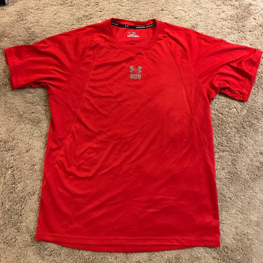 👻 Red Under Armour Running Shirt Size Medium