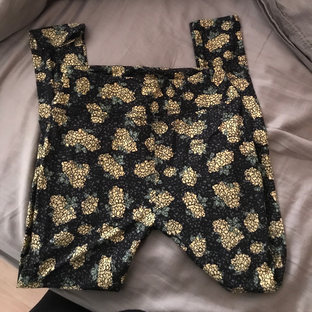 LuLaRoe os leggings