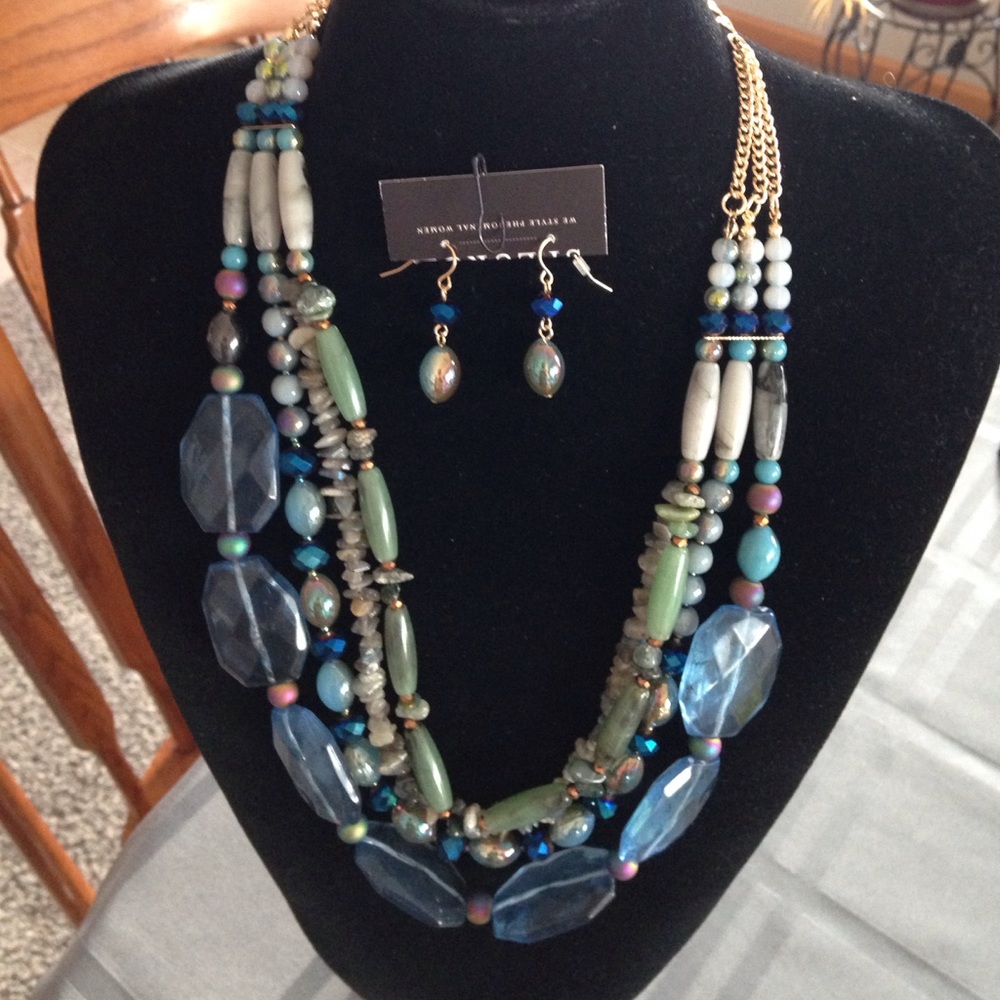 Necklace and Earrings set.