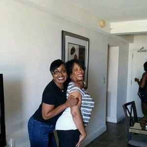 Meet your Posher, Priscilla