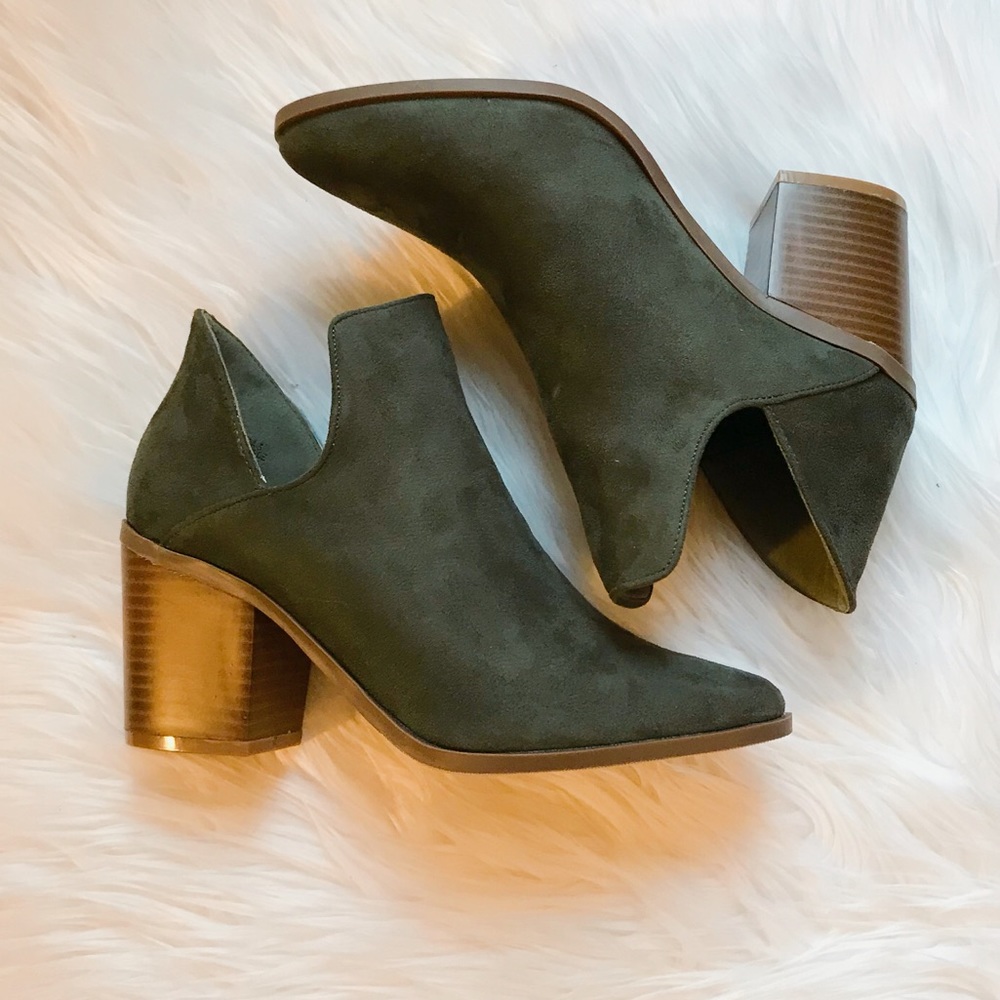 🆕🌸 Olive Suede Booties - Picture 2 of 5
