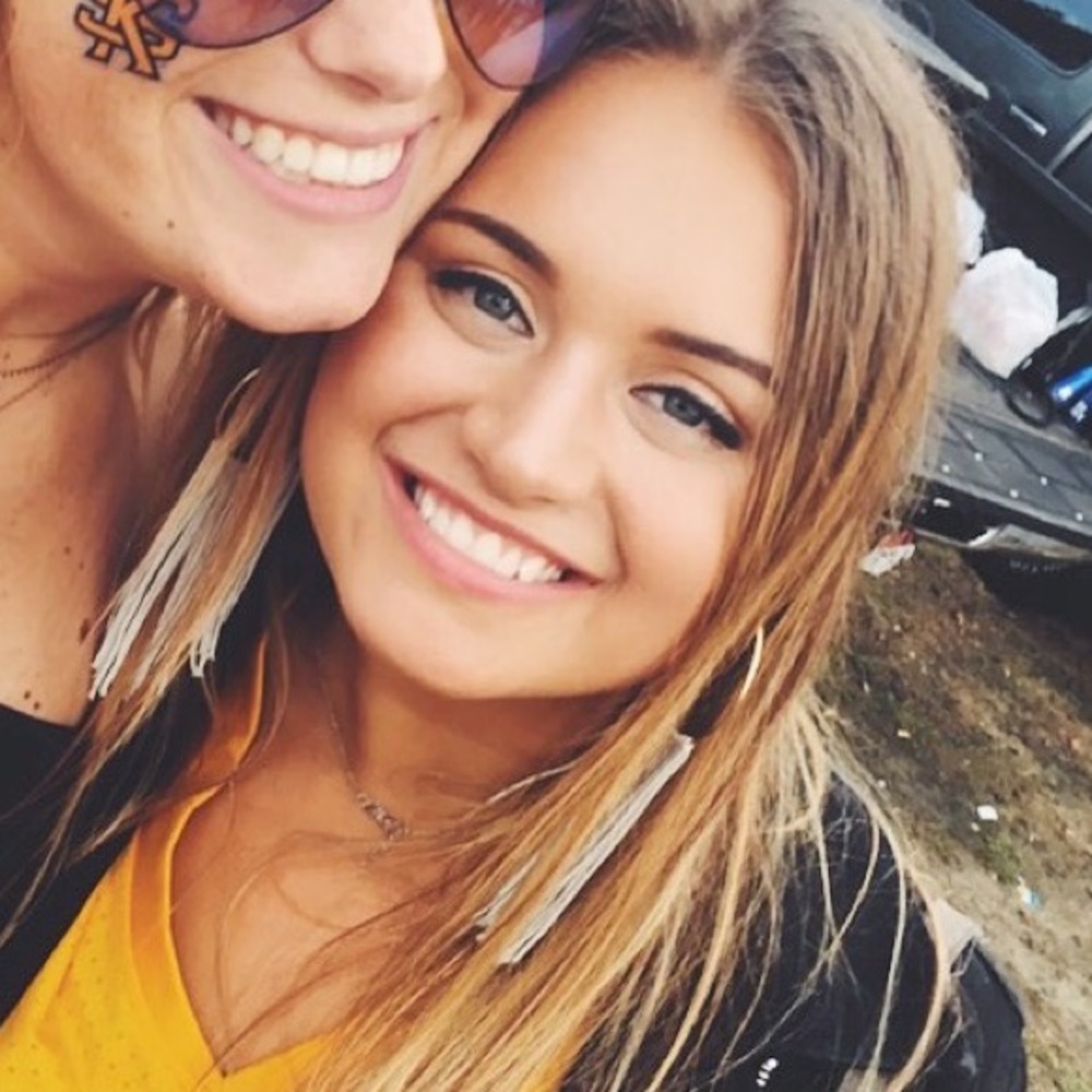 Meet your Posher, Laney