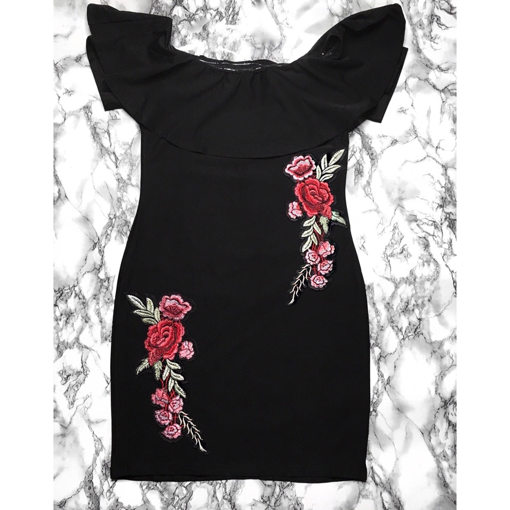 🚨Off-the-shoulder Black Mini Dress - Picture 5 of 7