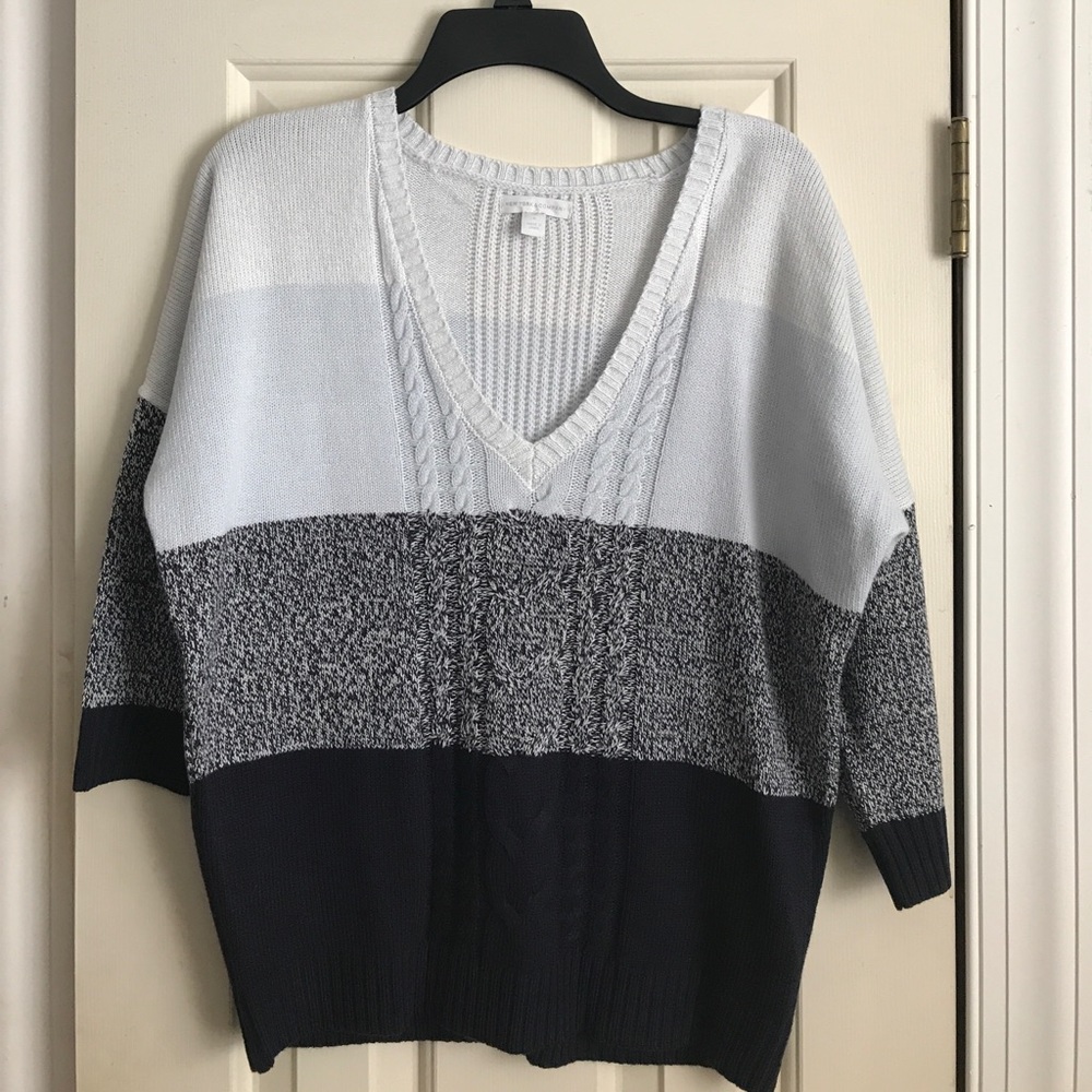 NWOT New York & Company sweater