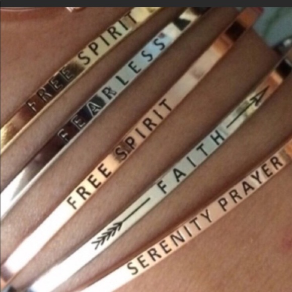 “Fearless” Silver Message Bracelet - Picture 2 of 4