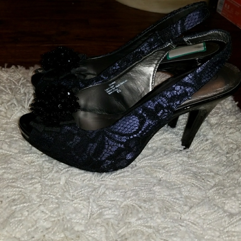 Women pumps