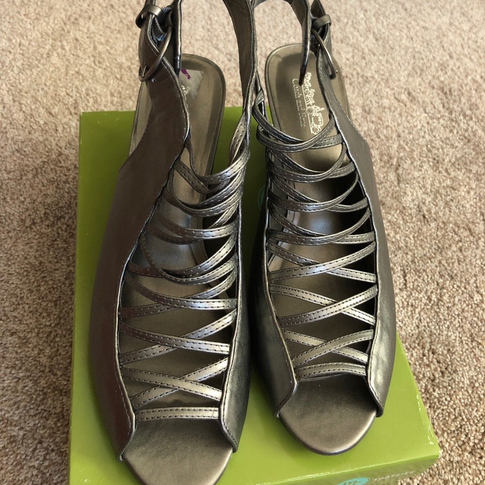Metallic grey coach wedges