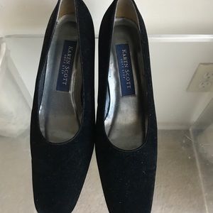 Karen Scott velvet heels