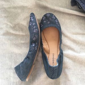 Lucky brand flats