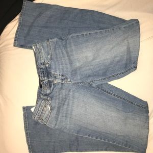 Light washed denim jeans