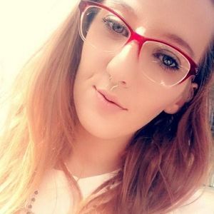 Meet your Posher, Erika